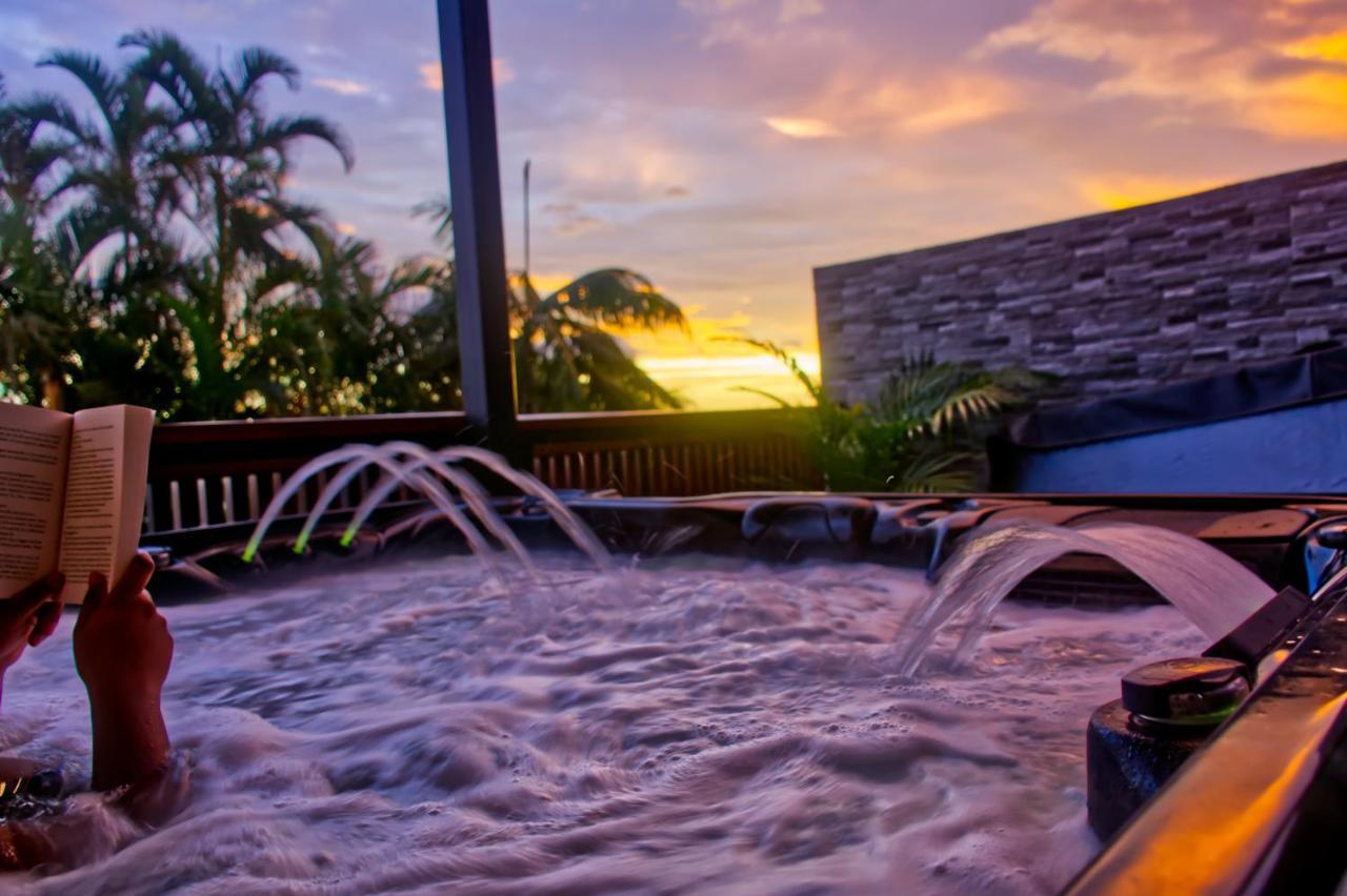 Ka Hema - Maison Entiere Avec Jacuzzi Et Vue Sur Mer แซ็ง-โฌเซฟ ภายนอก รูปภาพ